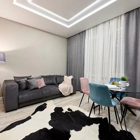 Paulmarie On Nezavisimosty Apartment Minsk